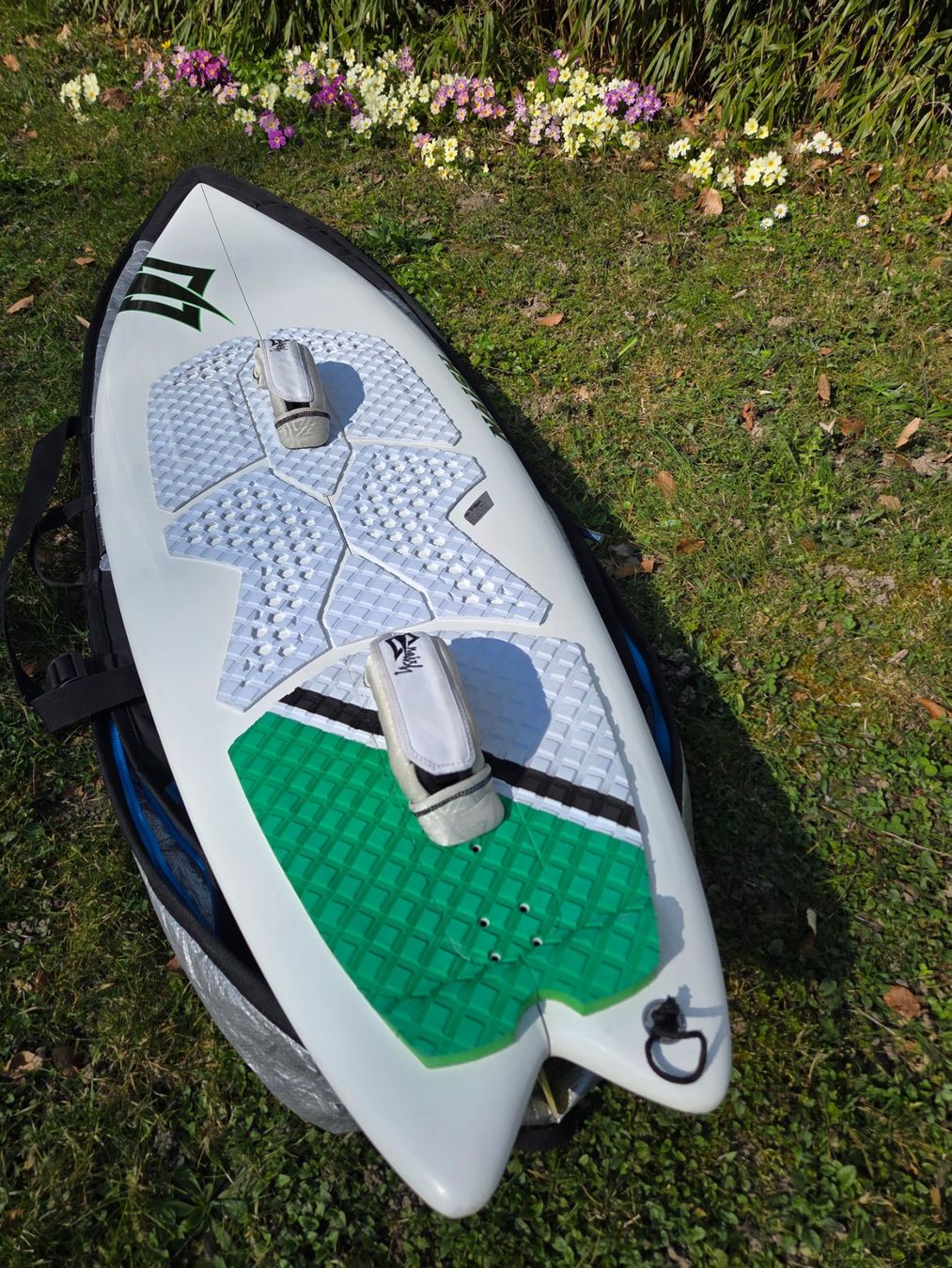 Naish Tavole da surf e di nuoto: Naish Kiteboard FISH 5'6 – Usato da Zürich venduto da bhurmani 2