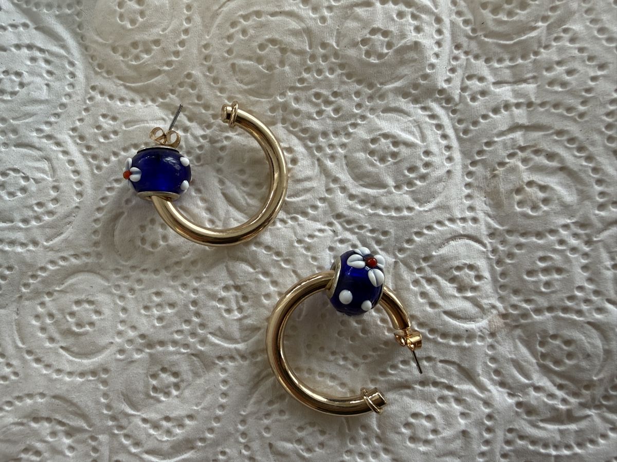 Orecchini pendenti & Orecchini a lobo: Ohrringe goldfarben mit blauen Glasperlen Modeschmuck – Usato da Seewen SO venduto da HappyHappyHappy