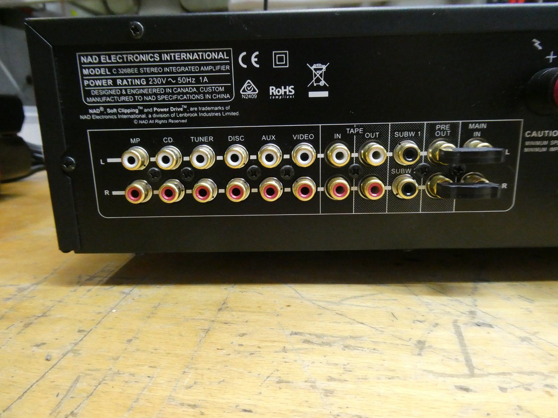 Nad Amplificatori: Amplificateur NAD C 326BEE noir avec télécommande – Usato da Etagnières venduto da emmaus.electro 4