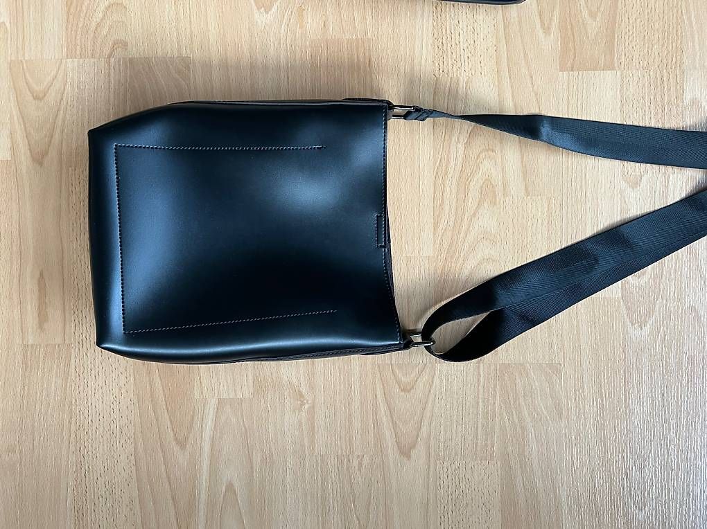 Taschen für Damen: Handtasche Claudia Canova scharz – Neu (gemäss Beschreibung) aus Zug von meryamb 4