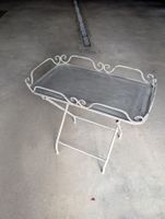Serviertablett mit Gestell Metall weiss/grau gebraucht