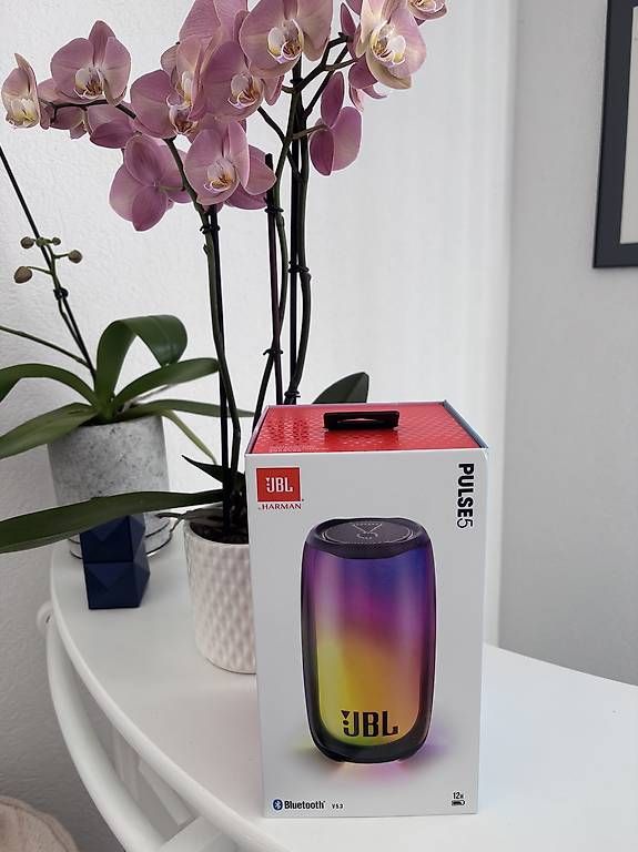 JBL Casse acustiche: Enceinte JBL Pulse 5 NEUVE carton scellé – Nuovo e nell'imballaggio originale da Savagnier venduto da cel_f7tw