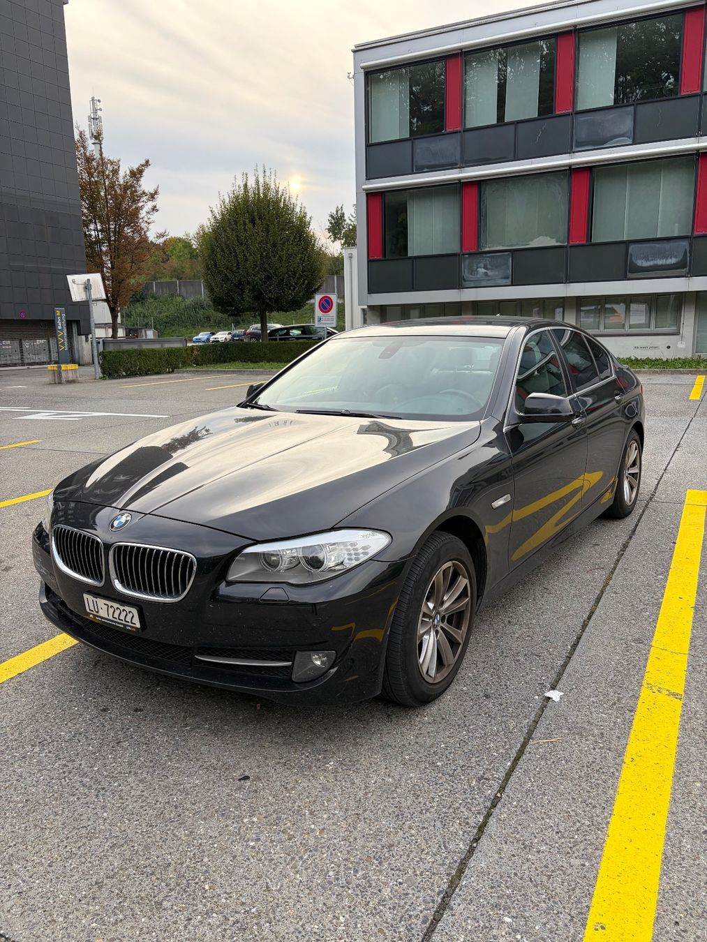 BMW Autos: BMW 523i – D'occasion à Luzern par Juli_80