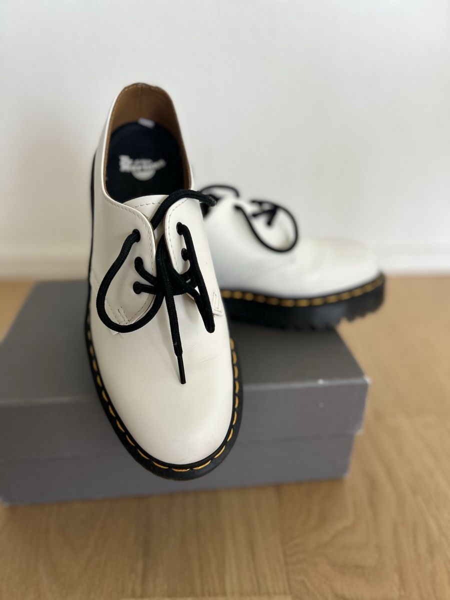 Dr. Martens Scarpe da donna: Dr Martens Laced shoes – Nuovo (secondo la descrizione) da Uitikon Waldegg venduto da any_6lcf 3