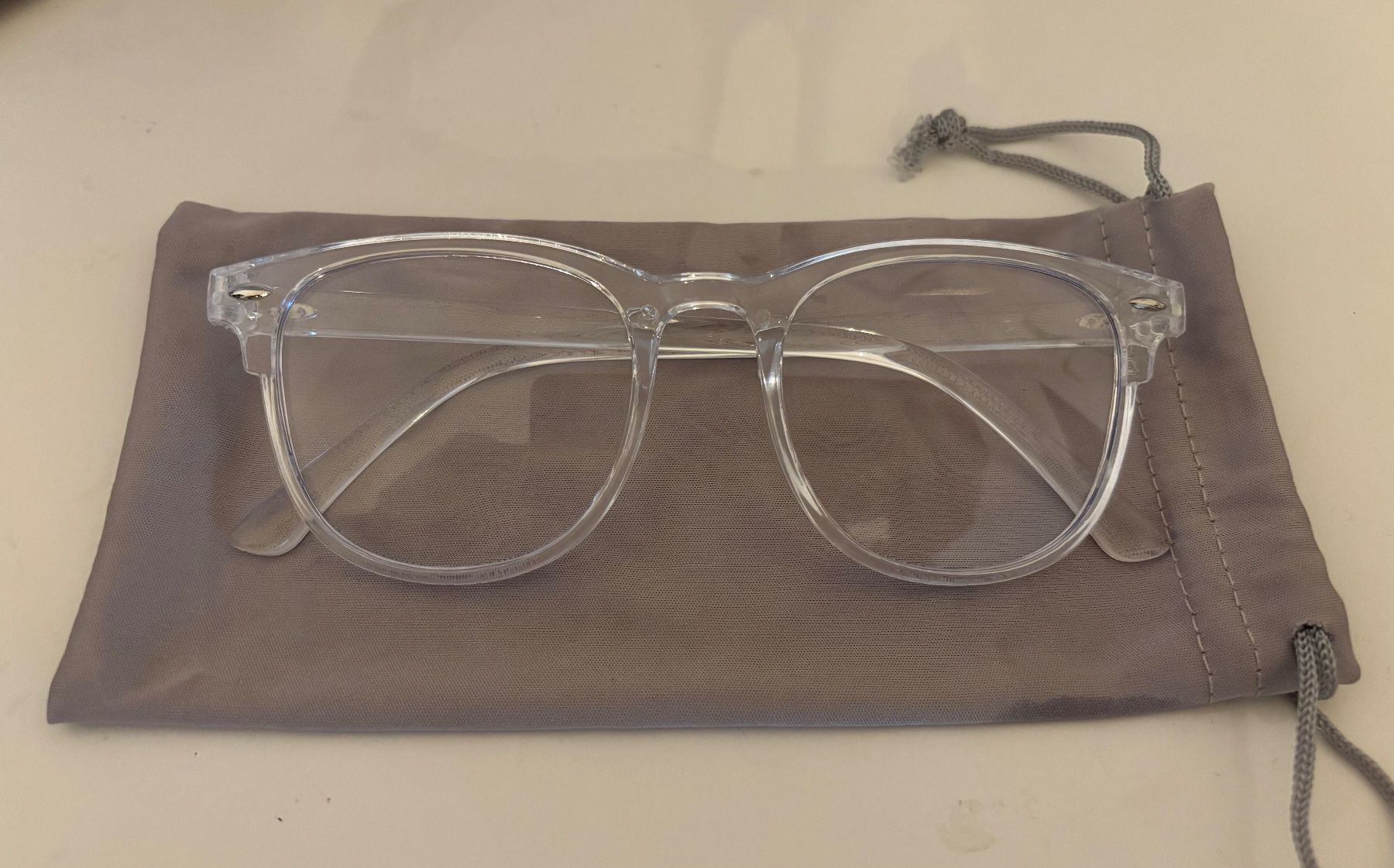 Brillen & Gläser: Blaulichtfilter Brille transprent Neu – Gebraucht aus Ittigen von carpediempotato