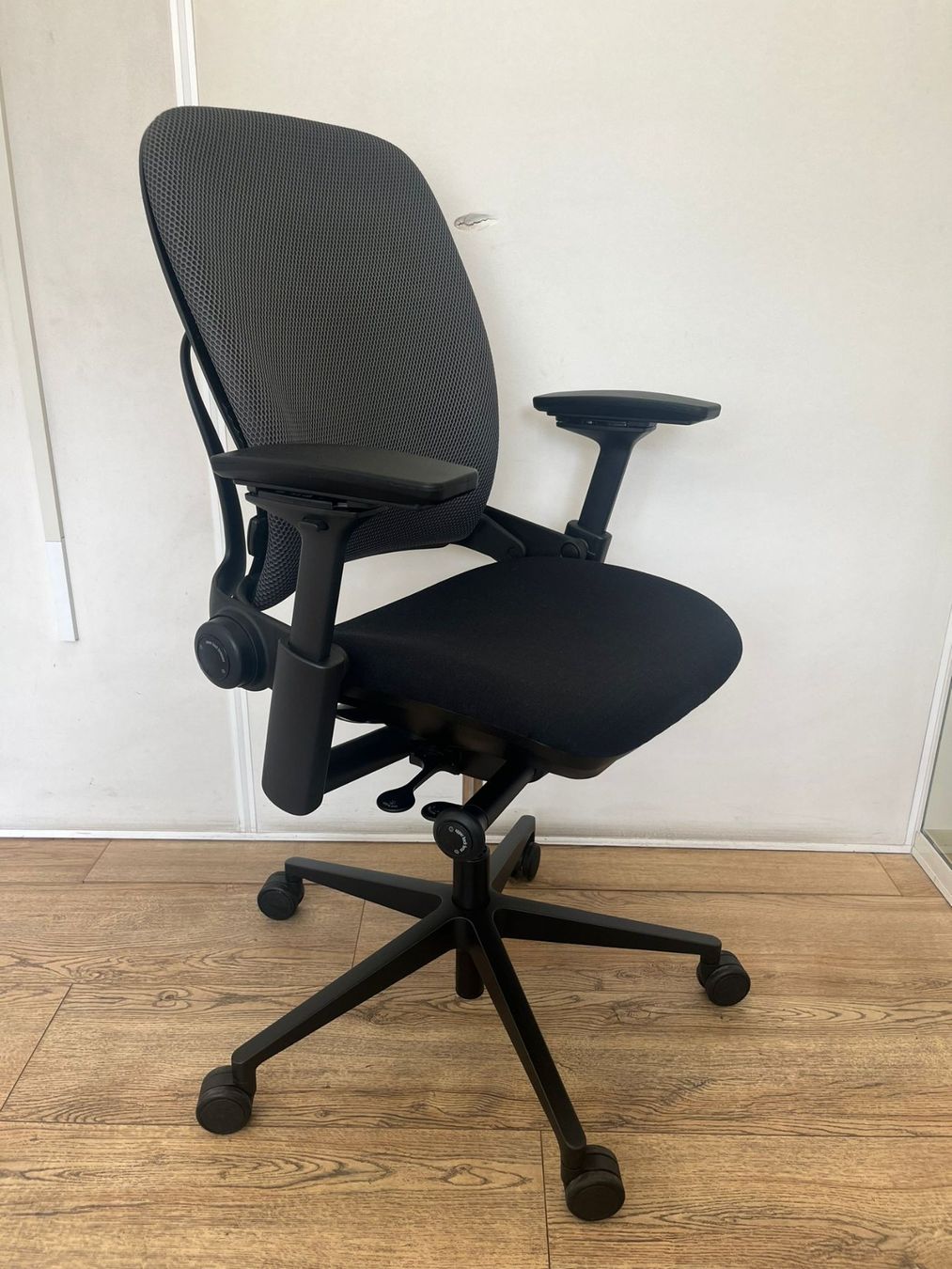 Steelcase Chaises: Steelcase Lamia – D'occasion à Purmerend par Offeco 8