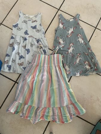 3 H&M Sommerkleider Gr. 98/104 guter Zustand