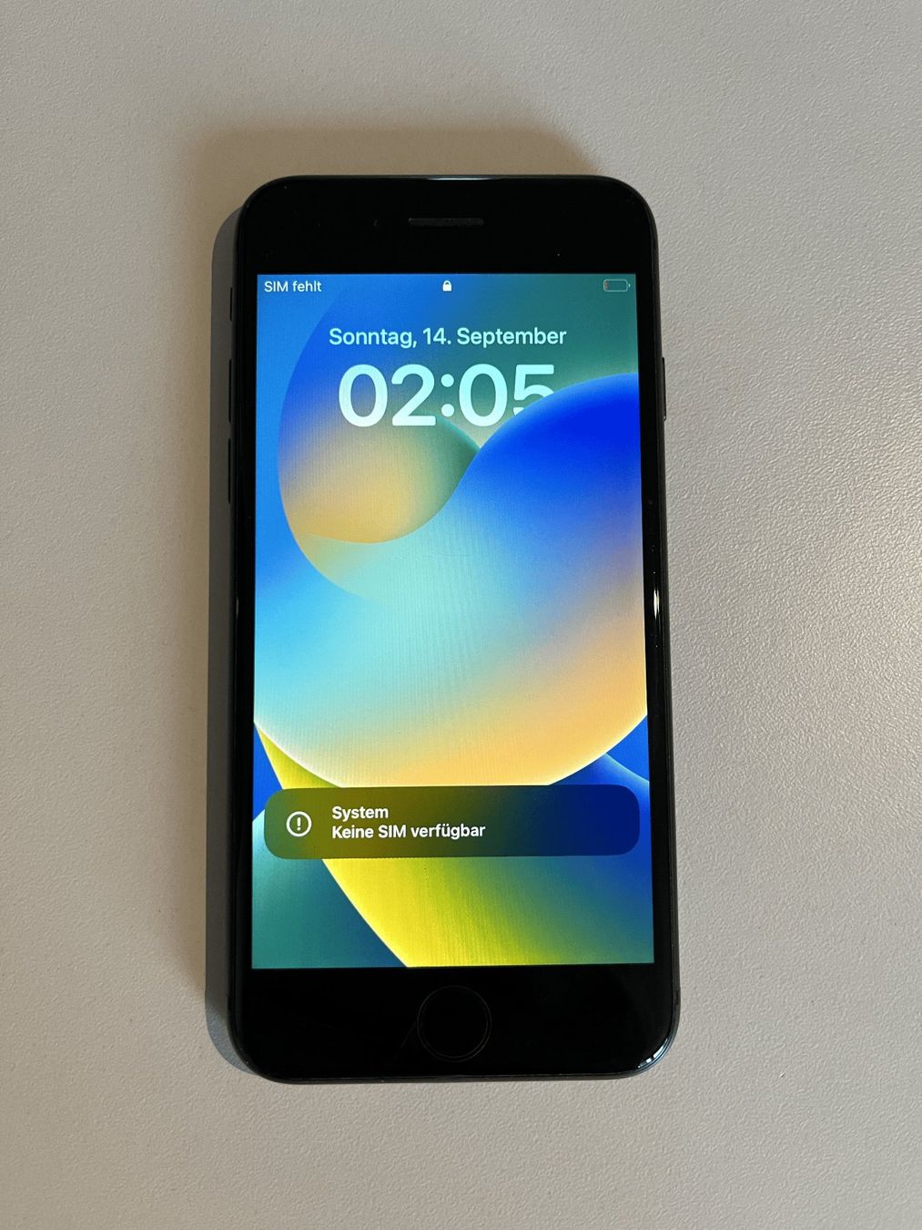 Apple Telefoni cellulari / Smartphones: iPhone 8 - Top Zustand, Schwarz, 64 GB – Usato da Dorf venduto da dar_dd6d