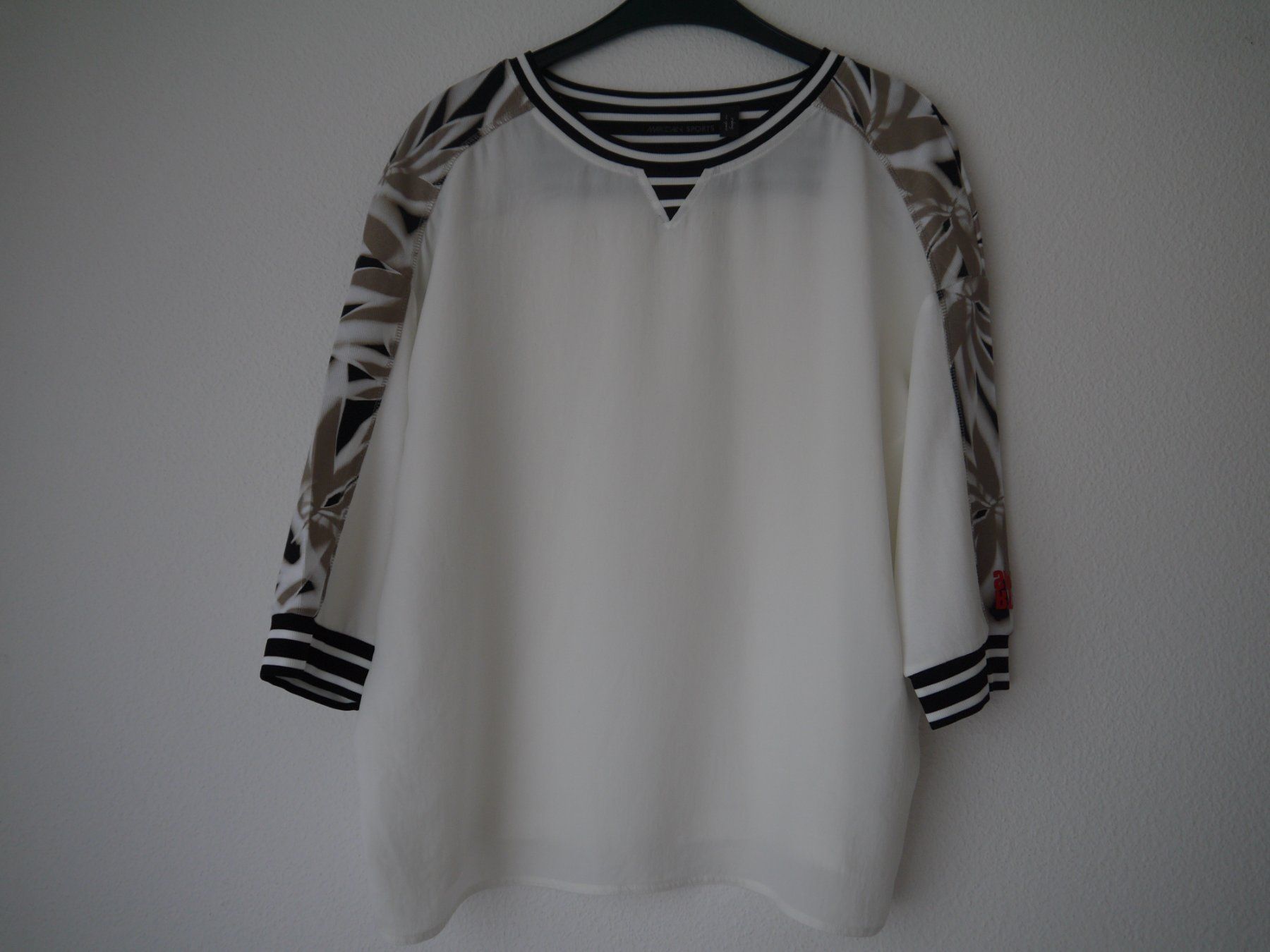 Marc Cain Camicette: MARC CAIN T-Shirt / Bluse N 5 – Usato da Hagendorn venduto da Blaf