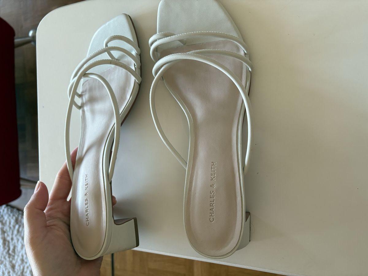 Damenschuhe: White leather sandals – Gebraucht aus Genève von mar_dt67 2