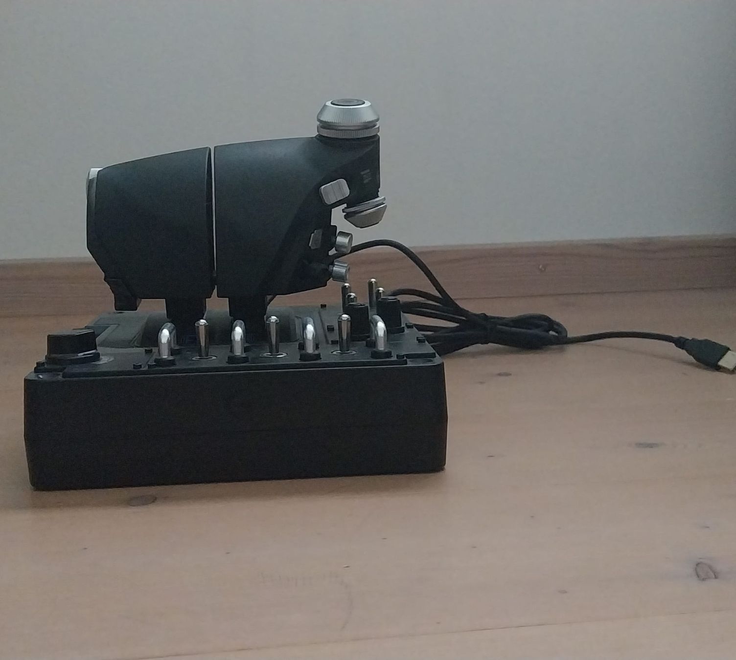 Logitech Controller: Joystick de simulation de vol X-56 de Logitech – Usato da Romont FR venduto da nic_mw7q 3