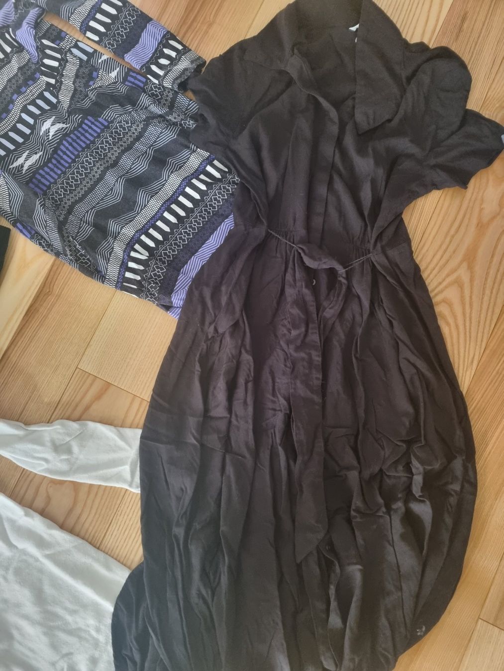 Lotti di vestiti: Minikleid Kleid Strickkleid Kleiderpaket Longpullis – Usato da Pratteln venduto da madi1990 4