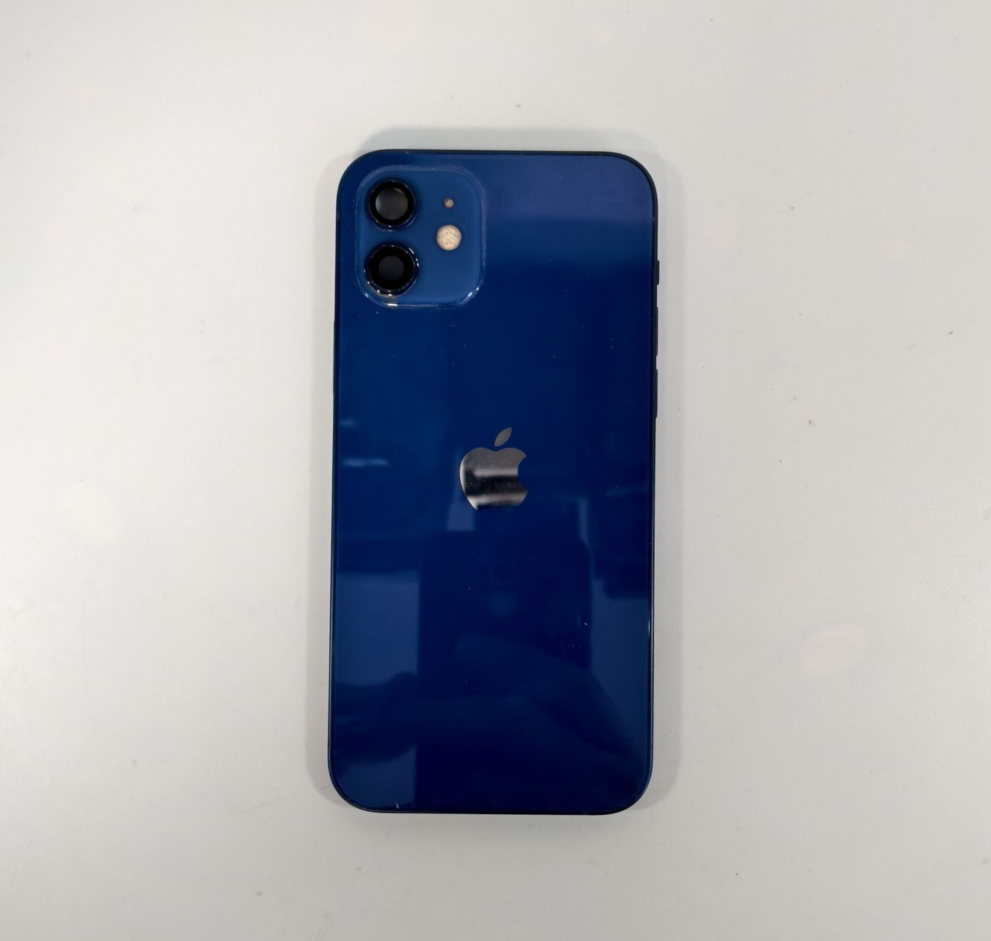 Apple Telefoni cellulari / Smartphones: iPhone 12 Blau 128GB ohne iCoud Lock – Usato da Ehrendingen venduto da Rocky985