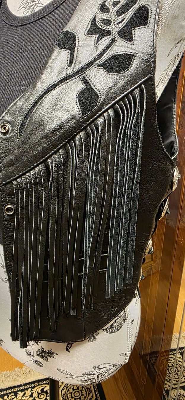 Gilet & Giacche senza maniche: Vintage Biker Lederweste, Damen – Usato da Kaufdorf venduto da Nati-Nati 4