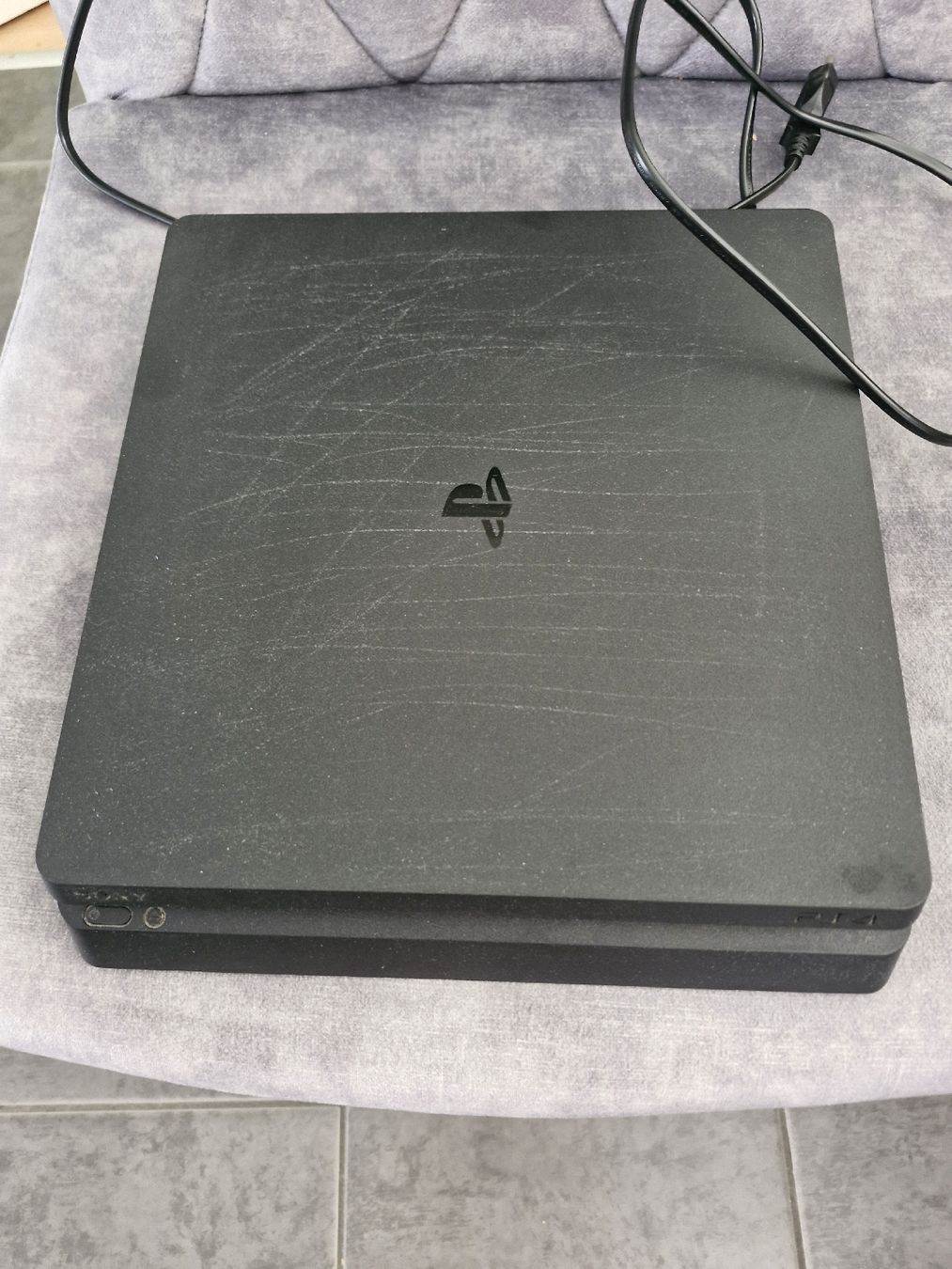 Sony Consoles: ps 4 – D'occasion à Zuchwil par silvermoon74