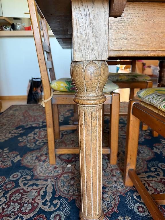 Tische: Magnifique table de salle à manger  – Gebraucht aus Preverenges von mih_vqg5 1