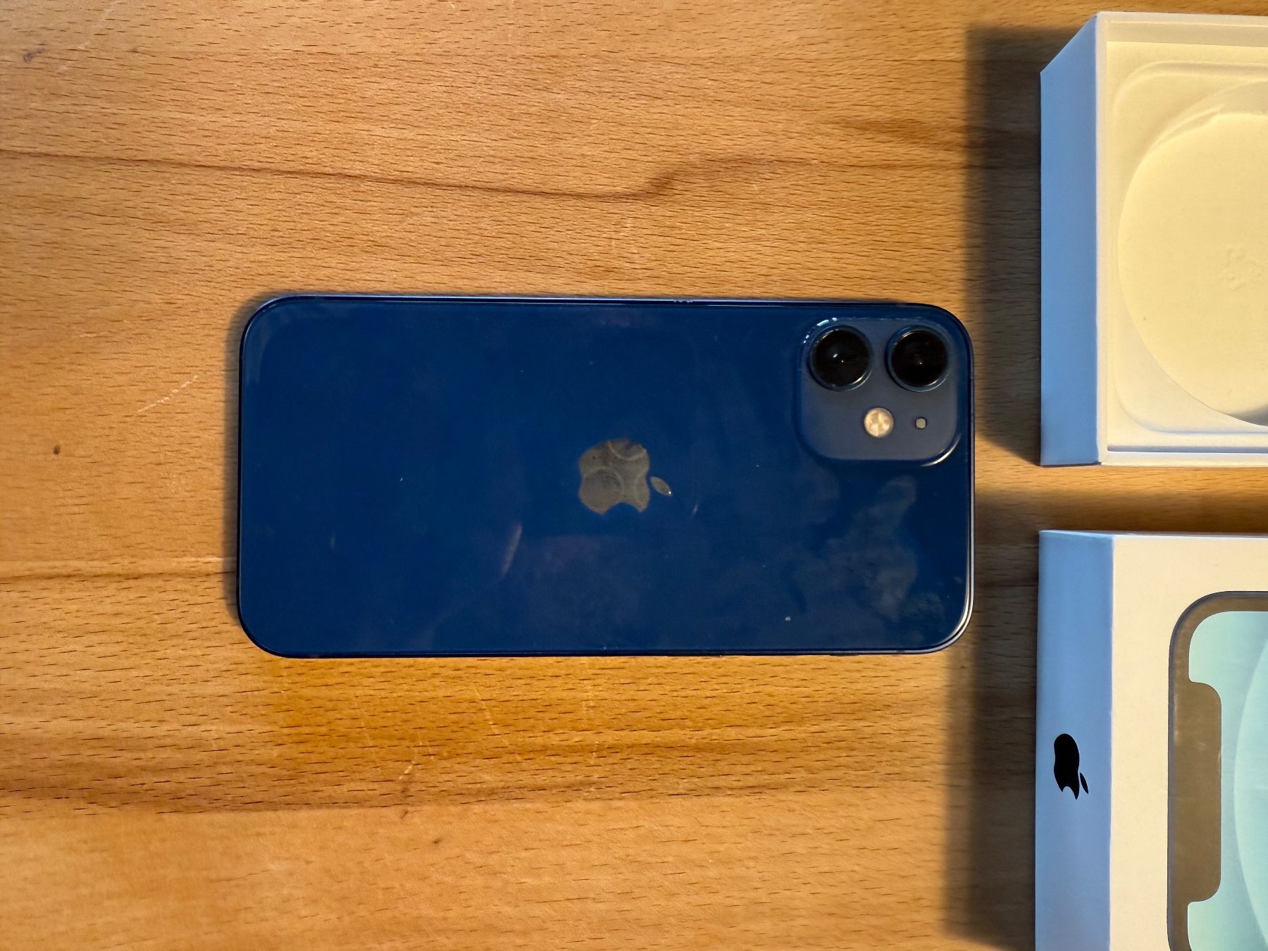 Apple Handys / Smartphones: Apple iPhone 12 Blue 128GB - Excellent Condition! – Gebraucht aus Kerns von  1