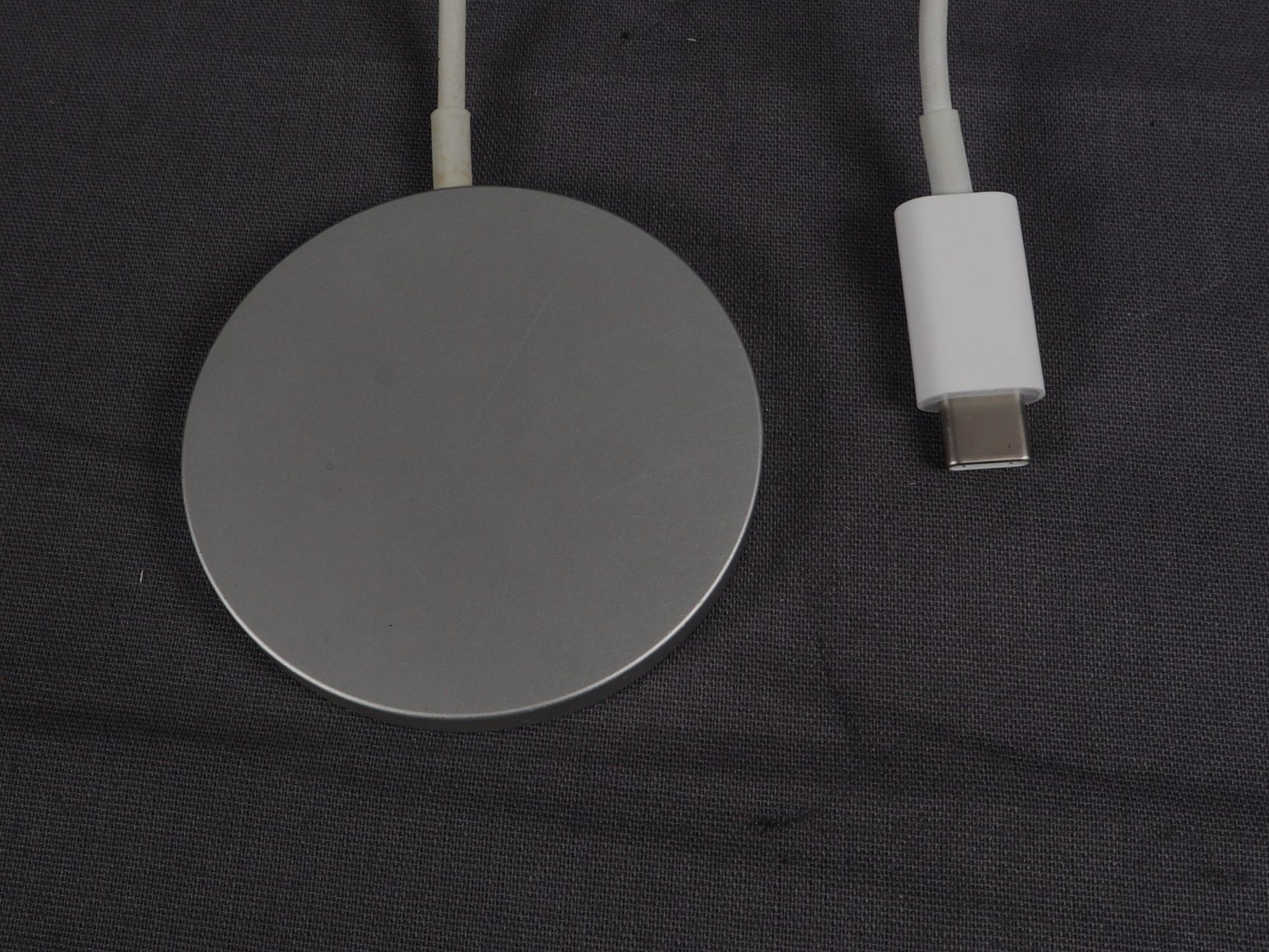 Apple Câbles: MAGSAFE Ladekabel 1M. – D'occasion à Steinen par Restwert_Steinen 5