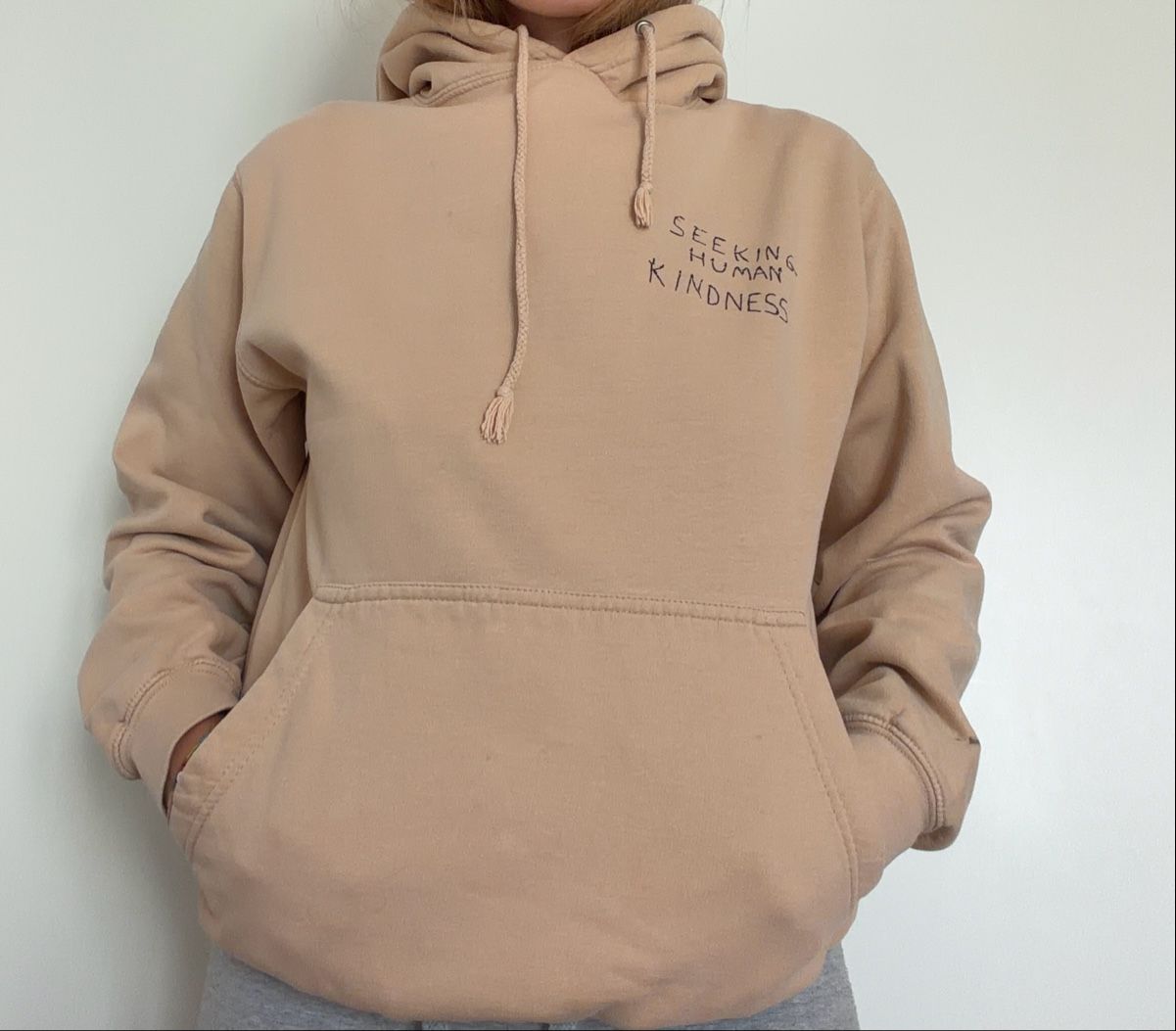 Maglioni & Felpe: Beiger Storm hoodie – Usato da zürich venduto da iri_mk8t