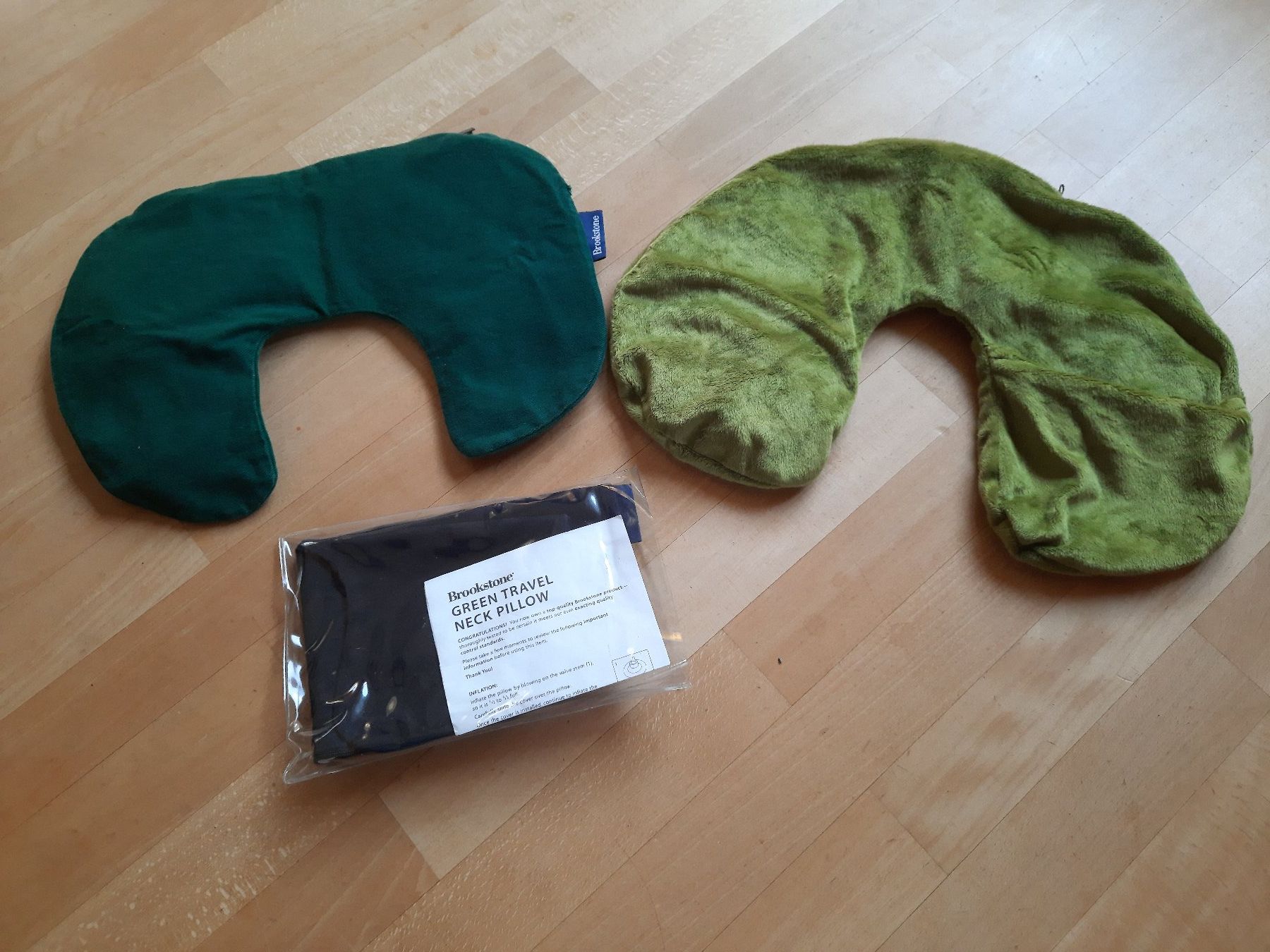 Cuscini: 3 Nackenkissen – Nuovo (secondo la descrizione) da Wädenswil venduto da Krauser