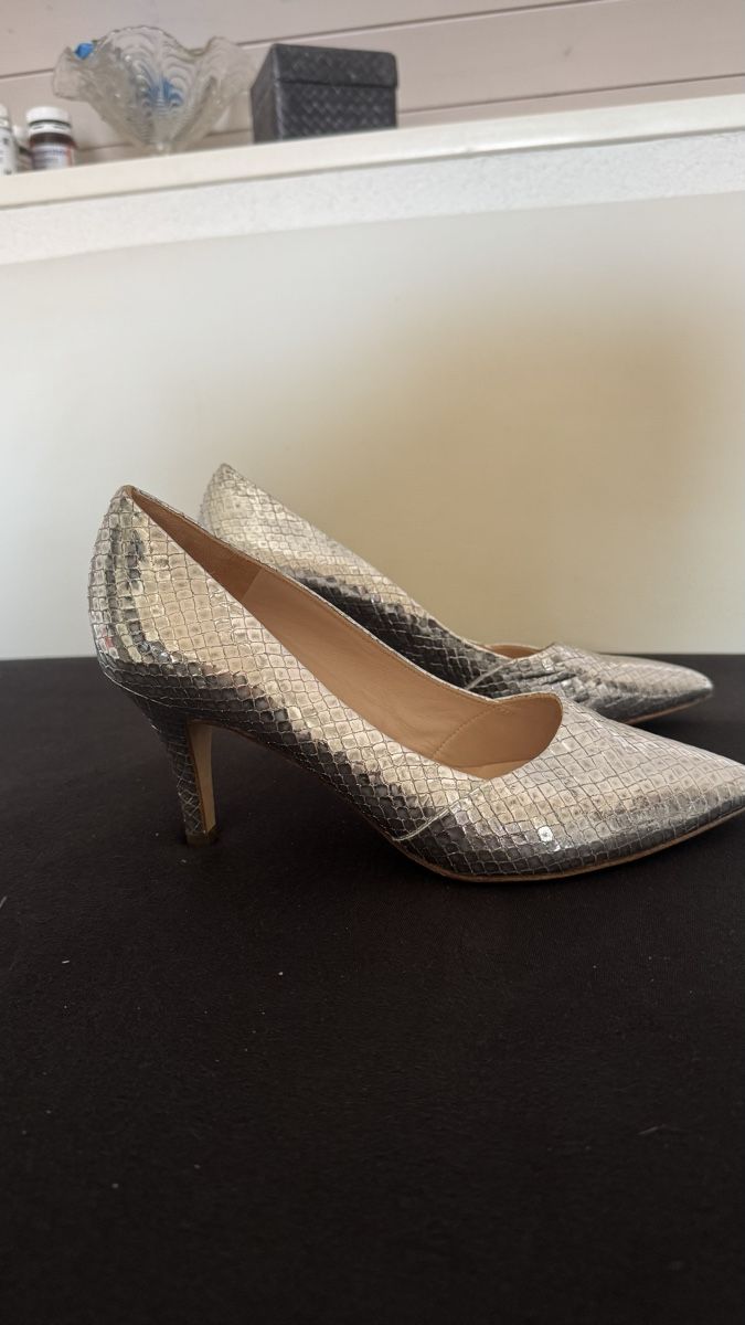 Kaiser Scarpe da donna: Pumps Peter Kaiser silber Schlangenoptik Grösse 38 – Usato da Langnau am Albis venduto da Gero3052008 1