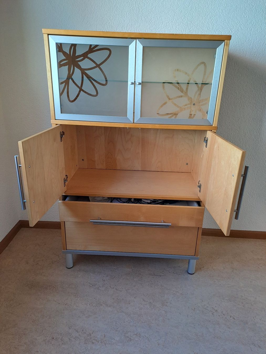 Armadi: Büromöbel / kleiner Schrank / Buffet – Usato da Gelterkinden venduto da Zwetschgenbaum 4
