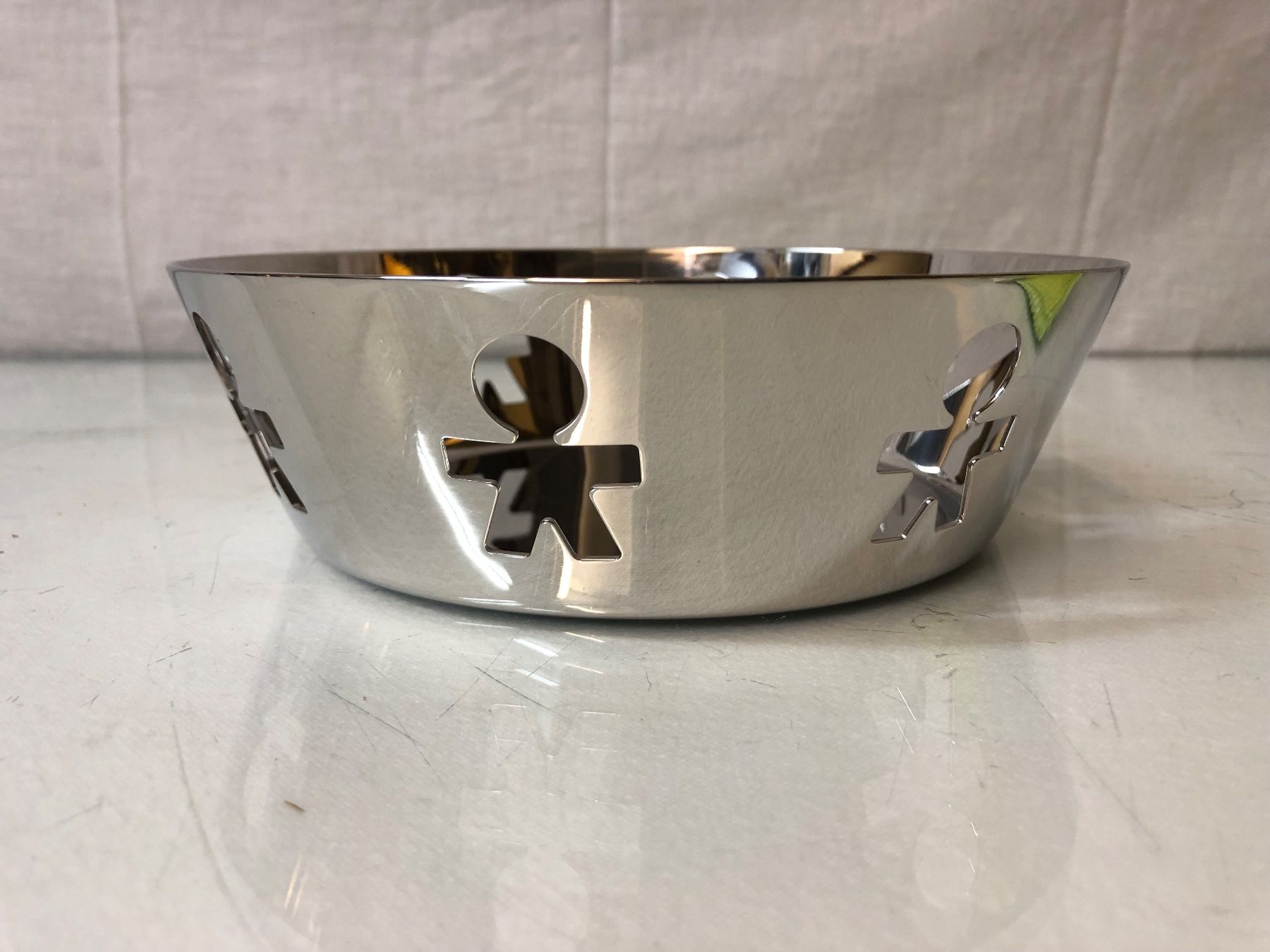 Alessi Ciotole: ALESSI Schale Durchmesser 18cm Höhe 5.2cm – Usato da Brunnen venduto da Allerwaren 6