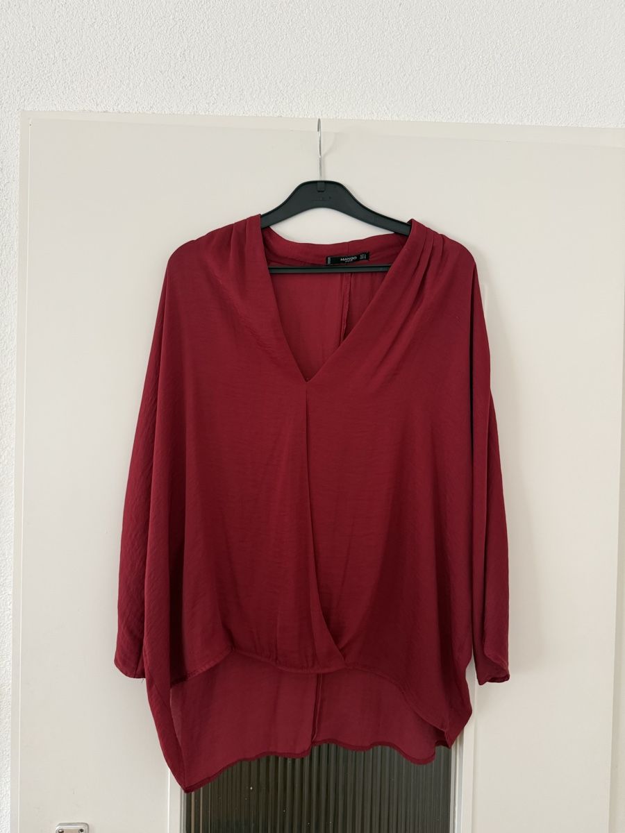 Mango Chemisiers: Damen Bluse Mango Basics Grösse L bordeaux  – D'occasion à Zumikon par naiischoen