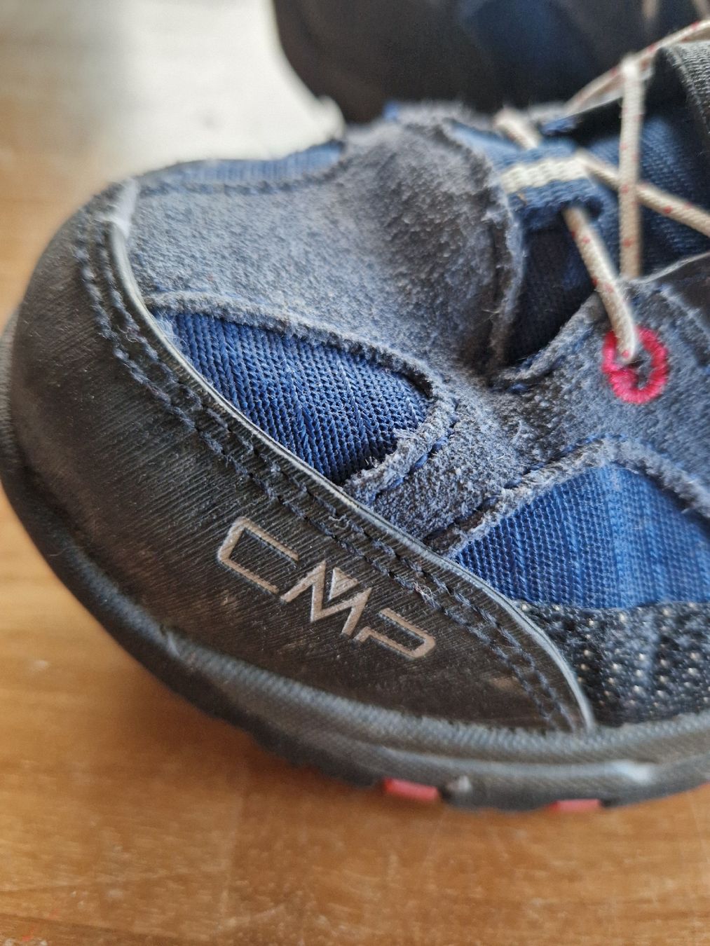 CMP Scarpe per ragazze: CMP Wanderschuhe, Gr. 35, wasserfest, Top Zustand! – Usato da Niederscherli venduto da 20sydney02 2