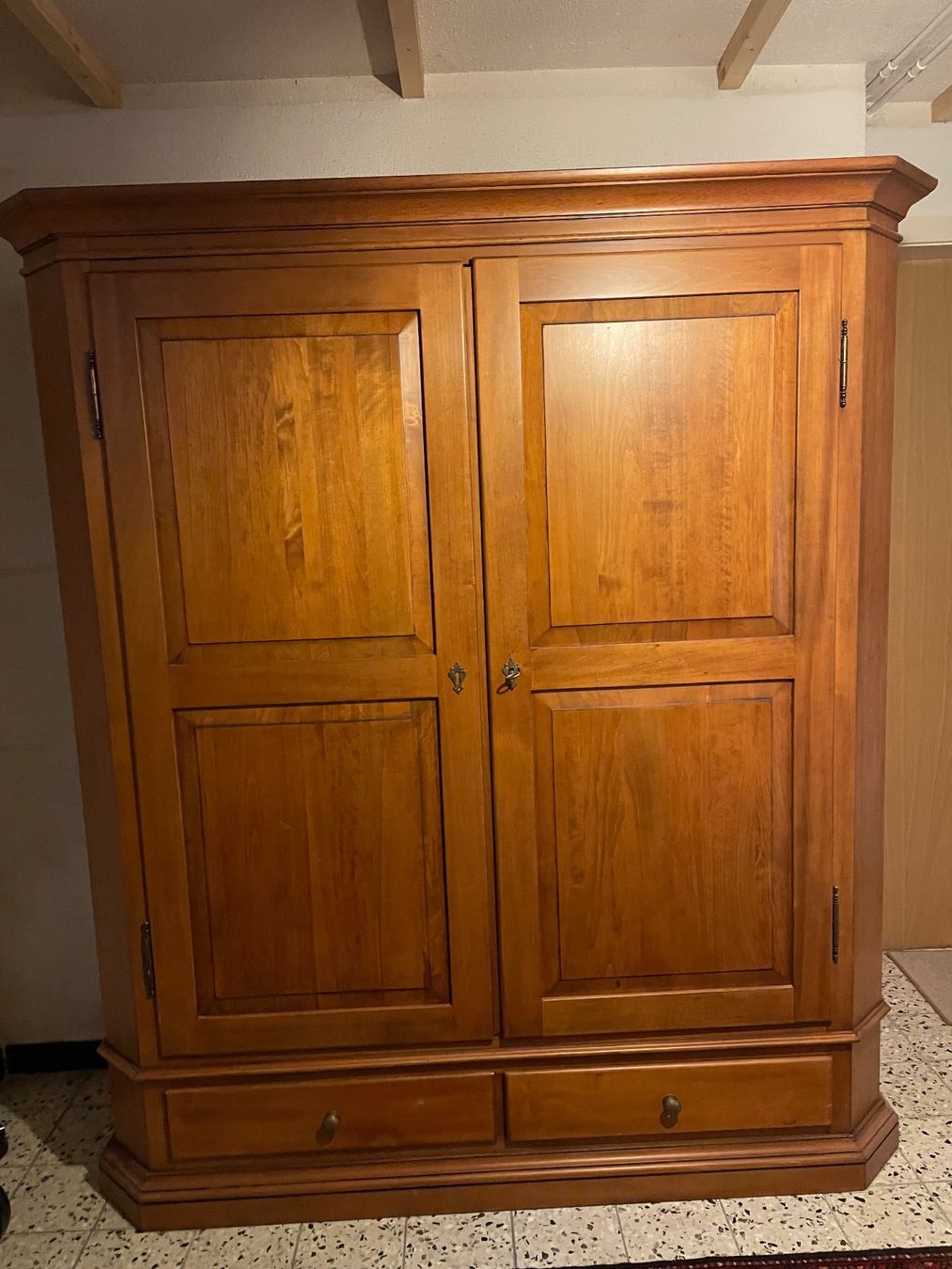 Armoires: Holzschrank – D'occasion à Seon par fritz020