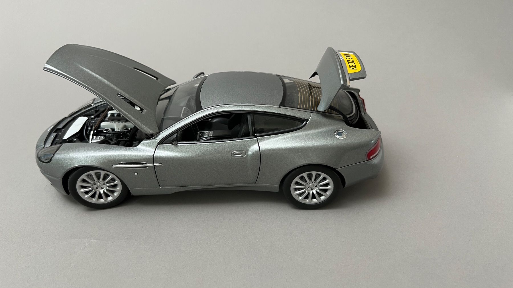 Aston Martin Modellini d'auto: ASTON MARTIN- VINTAGE AUTO MODELL KE02 – Usato da Basel venduto da herr_majesty 1