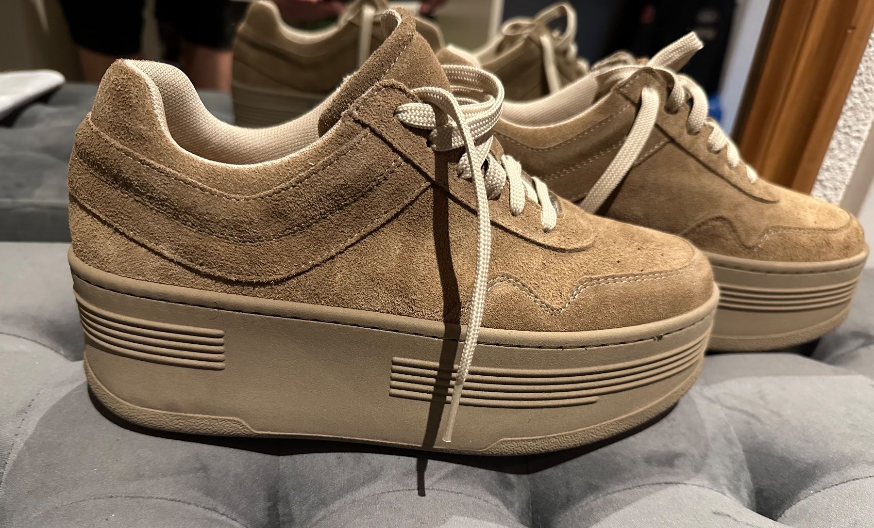 Damenschuhe: Trendy Damen Sneaker Herbst Miele – Neu und originalverpackt aus Rutschwil - Bänk von Rahel6 1