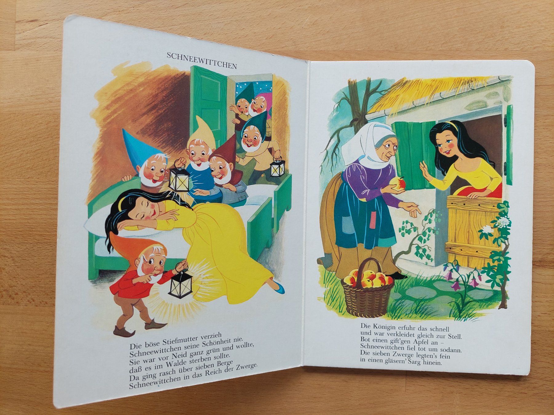 Libri: Schneewittchen Brüderchen und Schwesterchen – Usato da Obfelden venduto da Foto_Bild_Kunst_Buch 2
