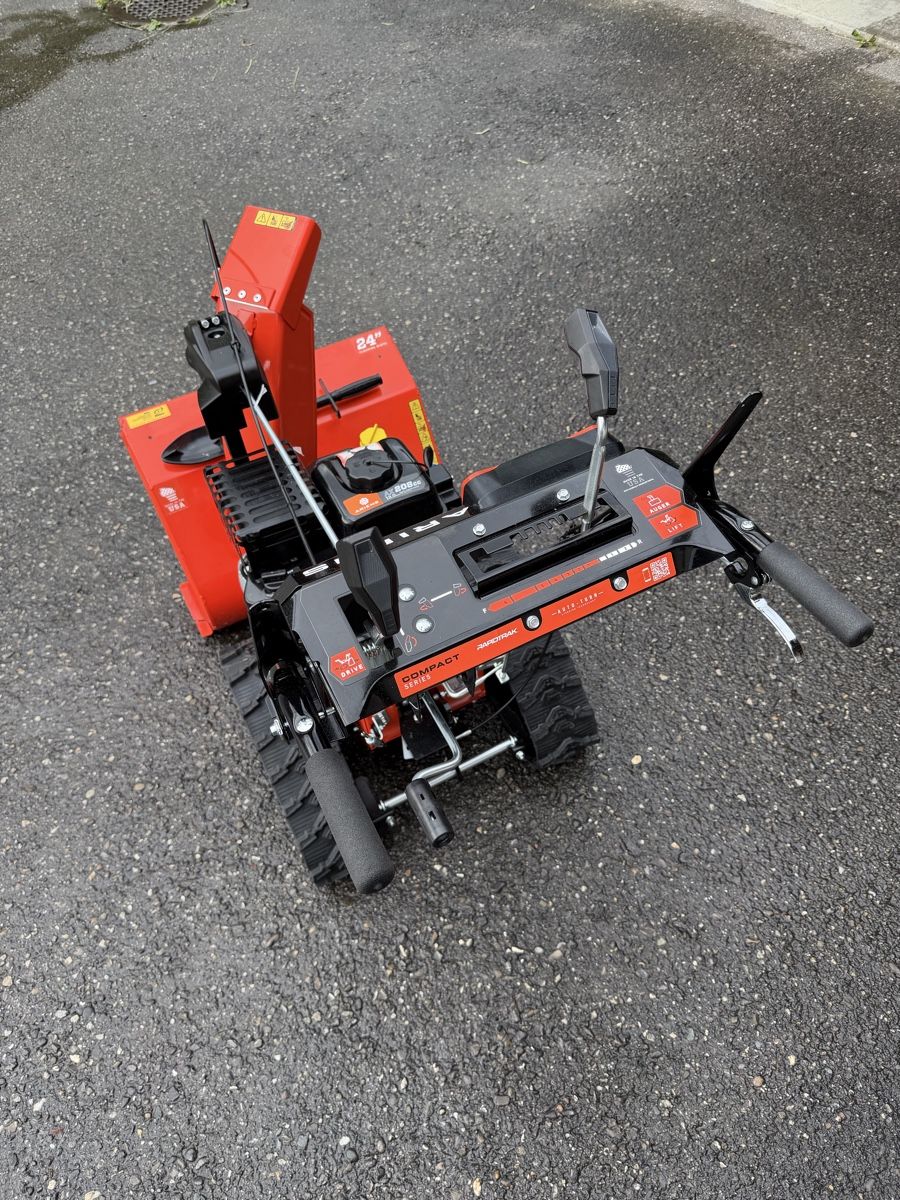 Tutte le macchine: Ariens COMPACT 24 RAPIDTRAK NEU NP: 3650.- – Nuovo e nell'imballaggio originale da Meiringen venduto da ret_p5tk 3
