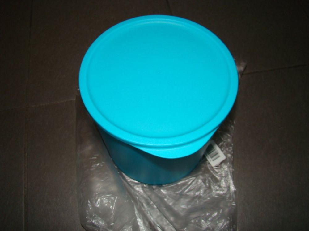 Tupperware Boîte Ronde One Touch Bingo Dose – 1,25L, Couleur Bleu Canard, Comme Neuve !