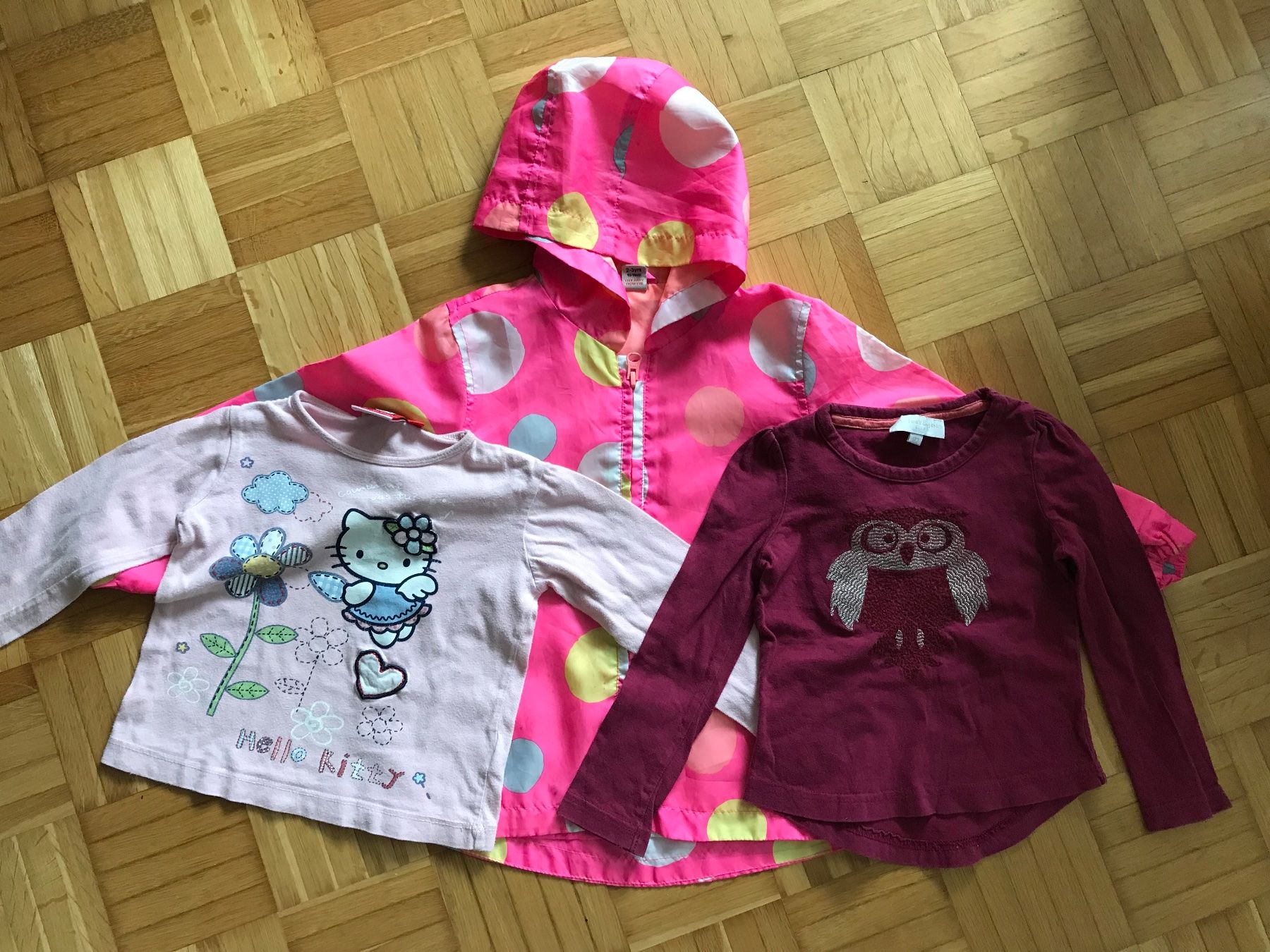 Maglioni & Felpe: Jacke + 2 Shirts Hello Kitty Eule Grösse 92 - Porto 3.40 – Usato da Emmenbrücke venduto da Hathor123