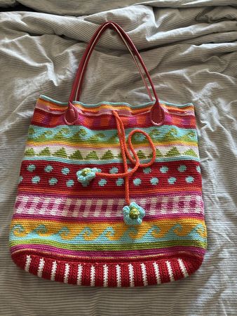 handgemachte Handtasche gehäckelt