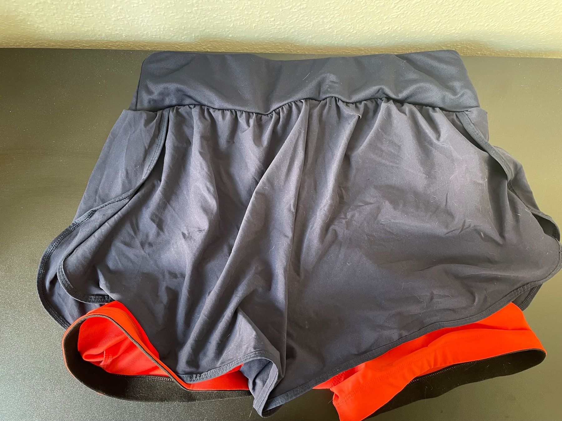 Pantaloni: Short vélo rembourré – Usato da Lausanne venduto da CamCam11 1