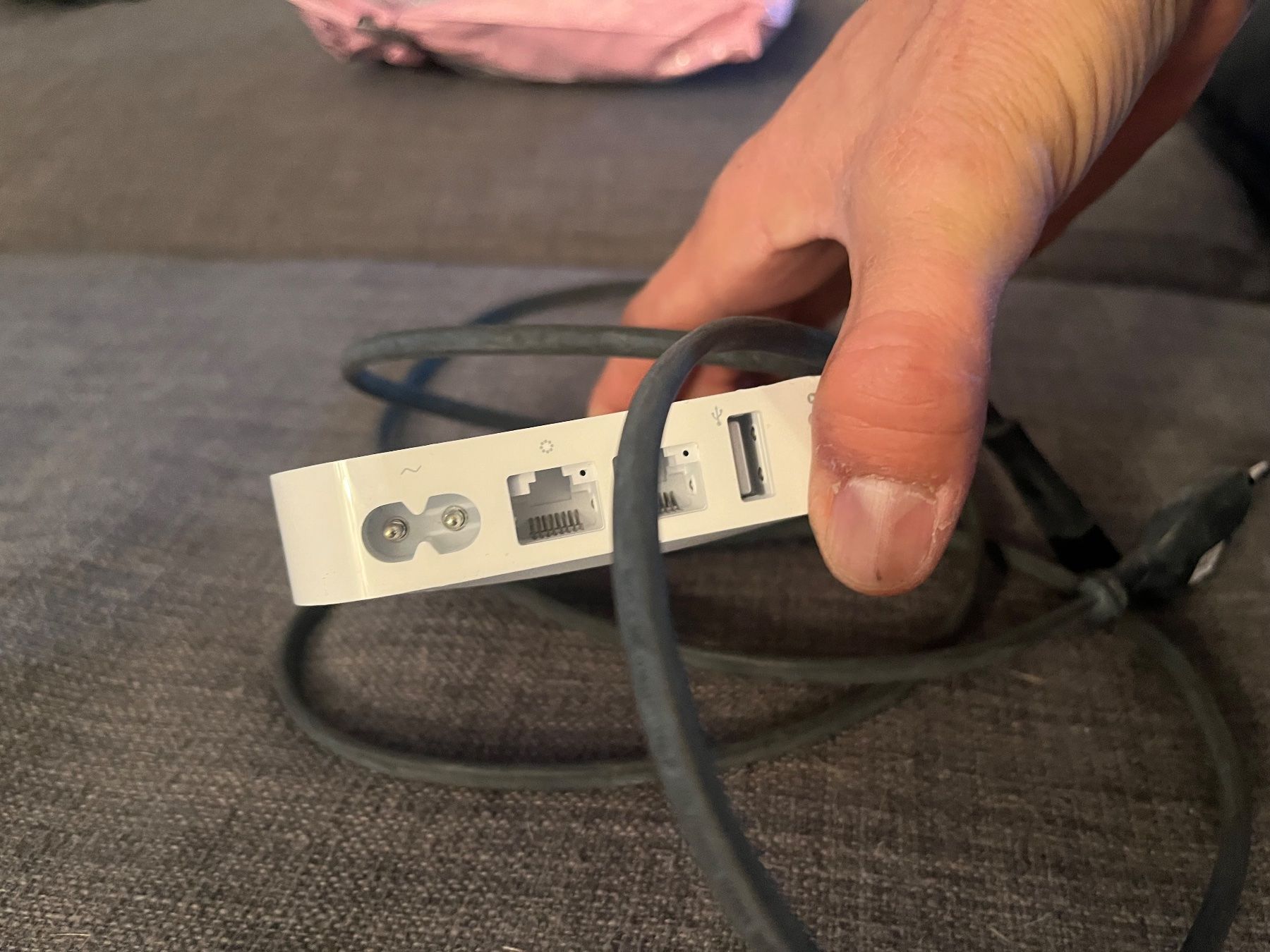Apple Modem & Router: Apple AirPort Express 2 – Usato da Chiasso venduto da fairy81