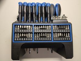 Neues Grosses Schraubenzieher/ Bits usw. Set Werkzeug 