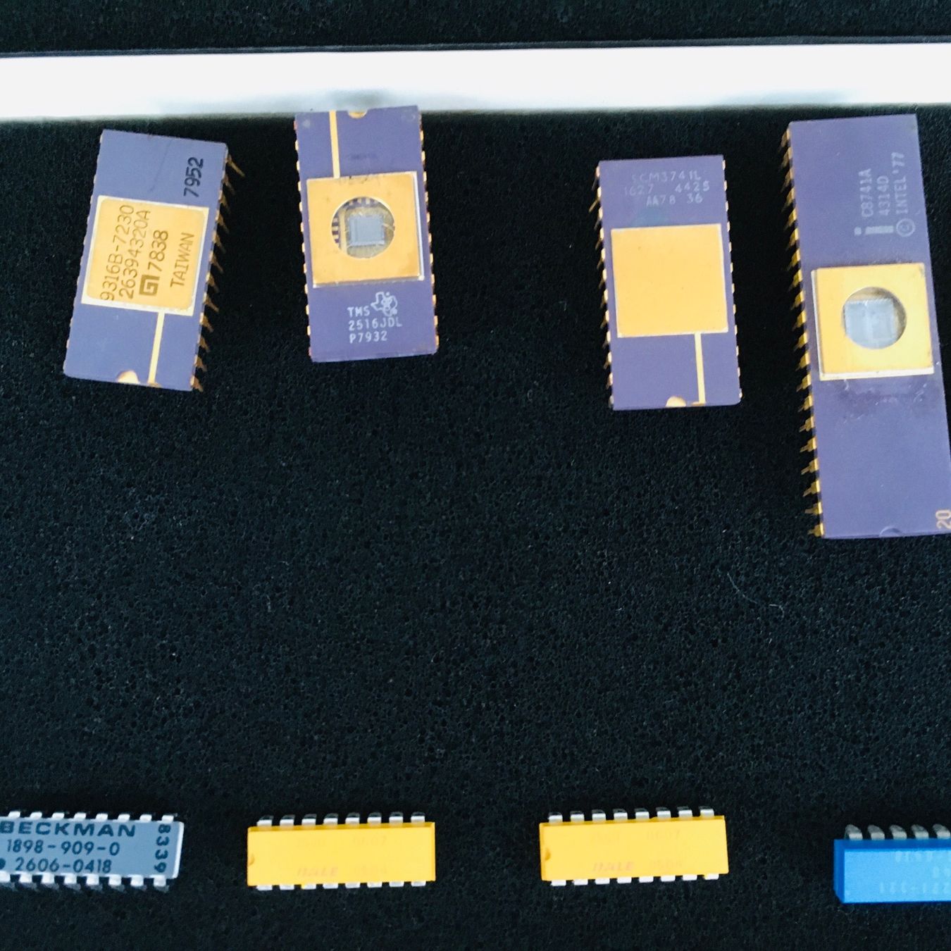 Elektronikbauteile: Sammlung sehr alte Prozessoren und Chips – Gebraucht aus Wila von Fritz-Wila 3
