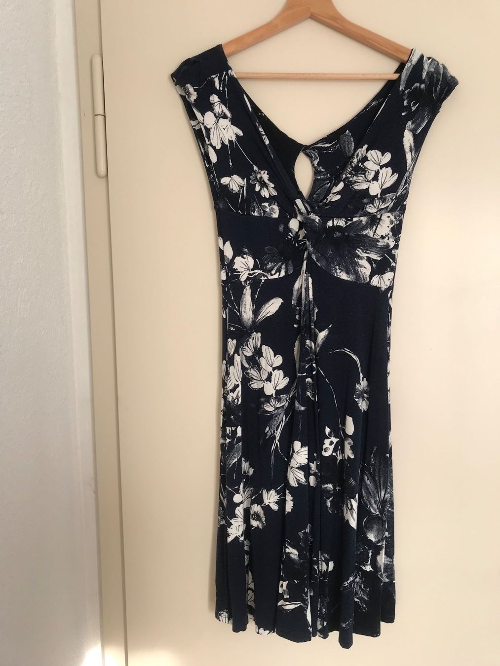 Vestiti: Kleid, Sommerkleid – Usato da Küttigen venduto da ugu_f2lm