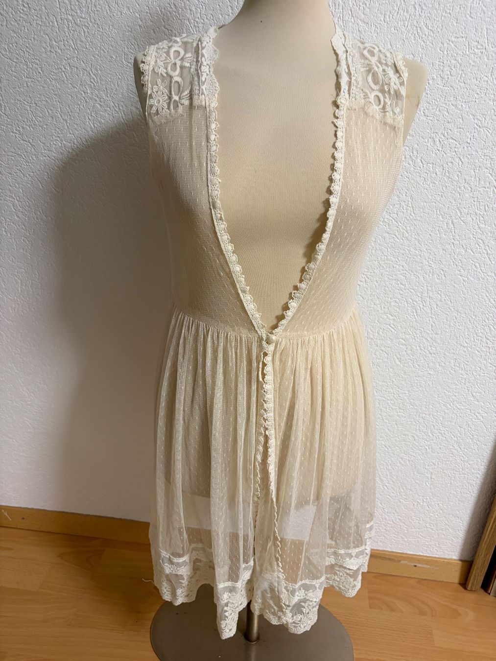Lise Charmel Autres dessous: Lise Charmel Negligee S – D'occasion à Liestal par Goldart