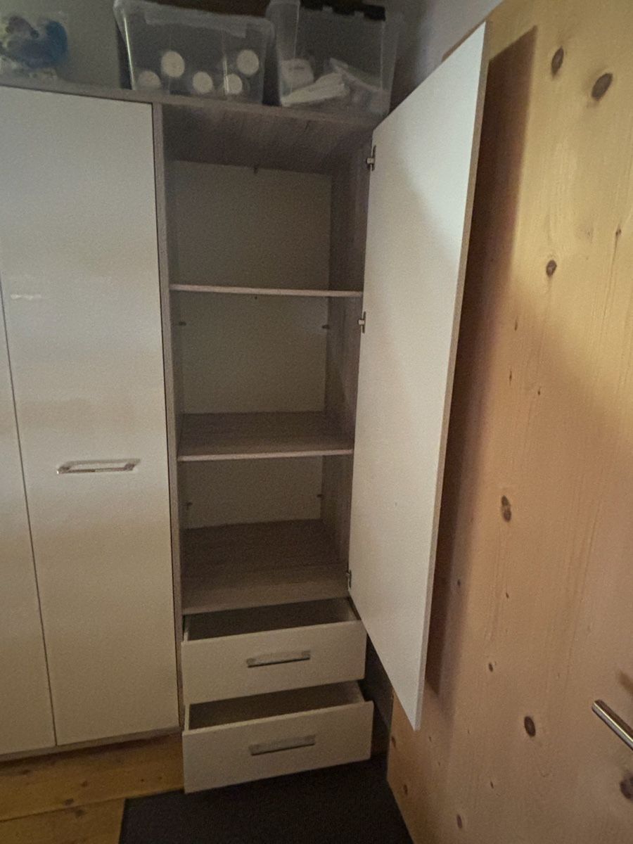 Armadi: Kleiderschrank 60x200x210 cm – Usato da Schiers venduto da and_b52l 1