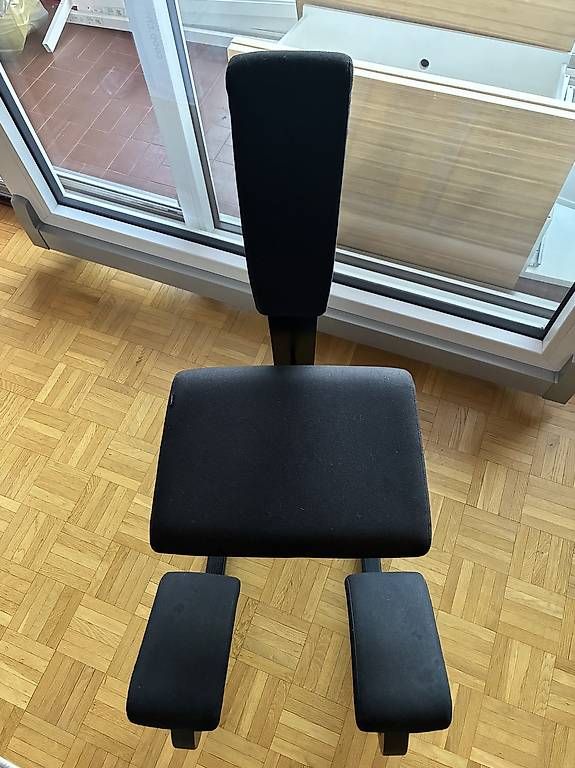 Stühle: Sedia ergonomica – Gebraucht aus Massagno von sha_bkk9 2