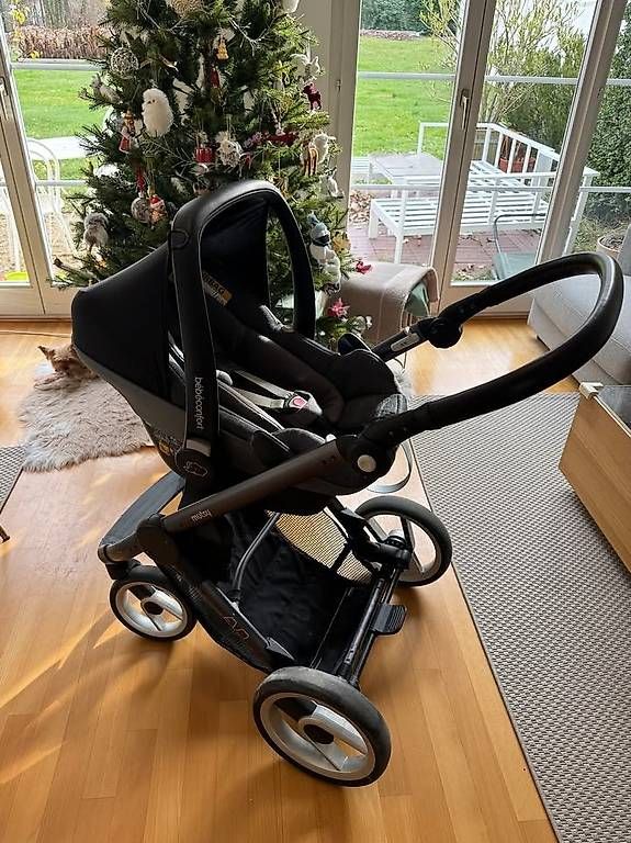 Carrozzine: Mutsy Evo ? poussette complète avec nacelle + Pebble Plus + – Usato da Grand-Lancy venduto da superstas 1