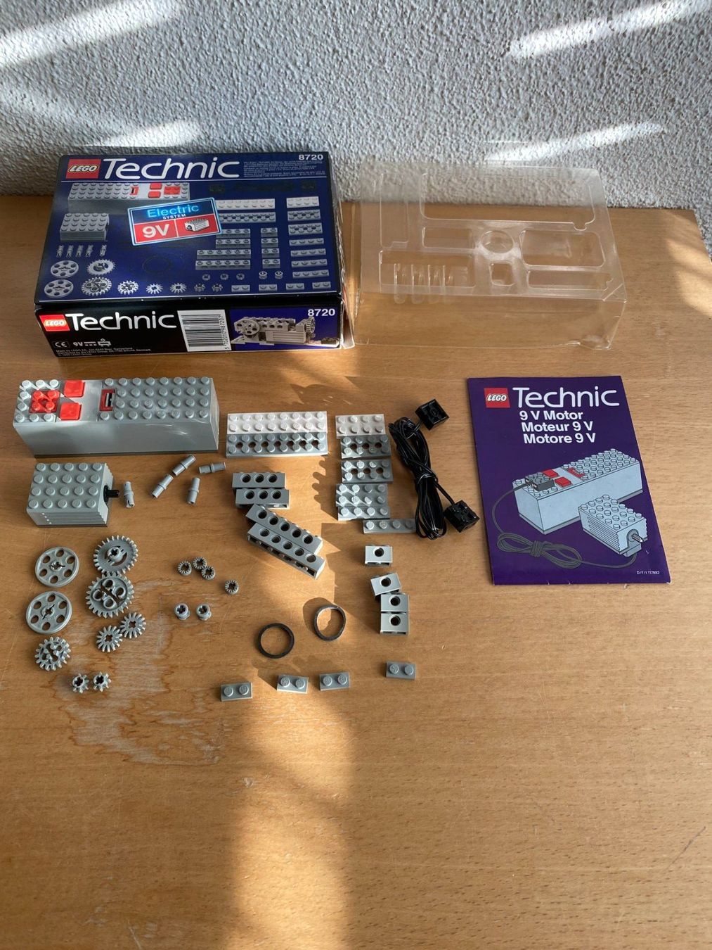 Lego Baukästen: LEGO TECHNIC 8720 Universal Motor – Gebraucht aus Niederuzwil von Flohbruno