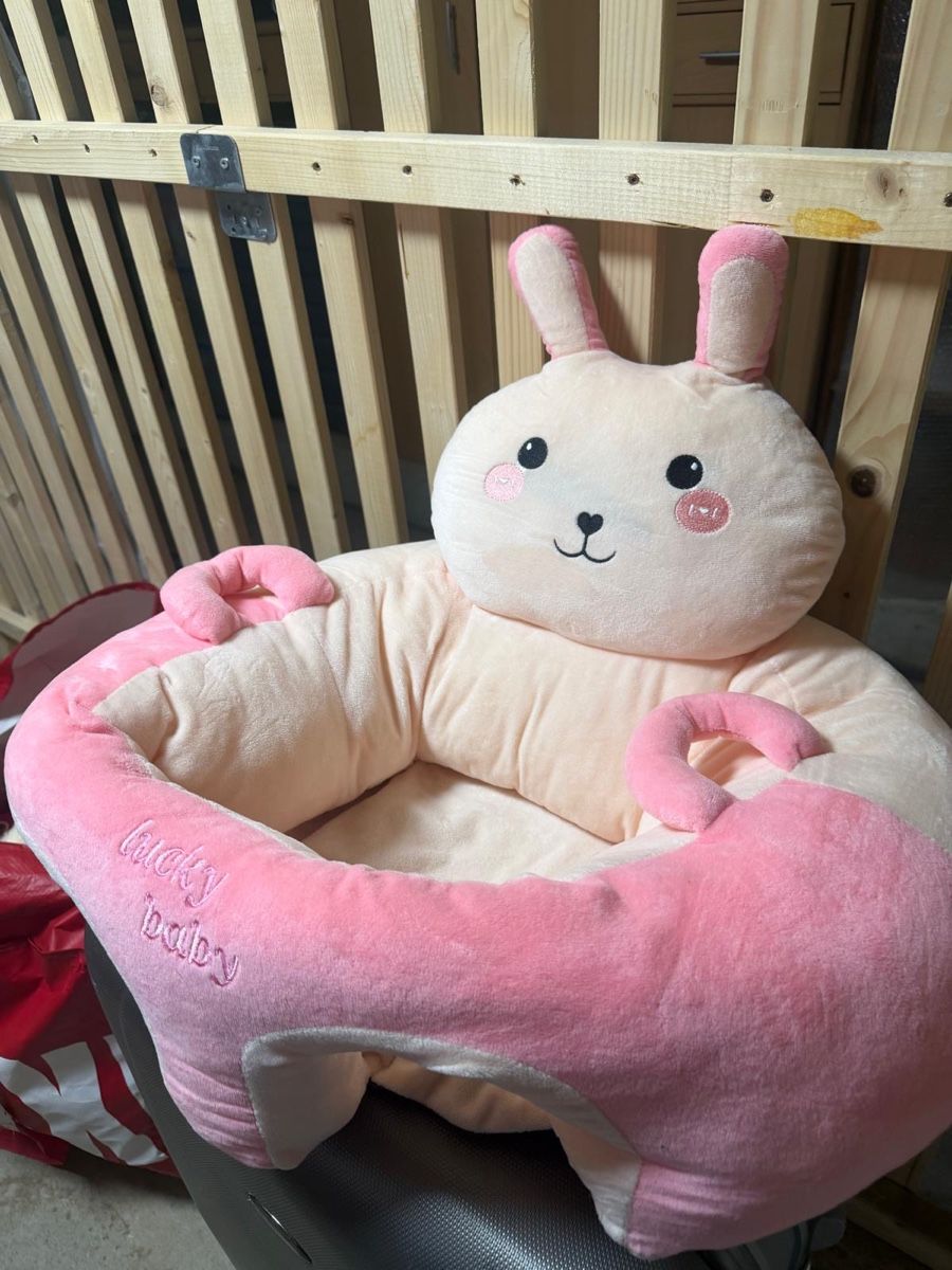 Auto-Kindersitze: Siège pour bébé rose occasion – Gebraucht aus La chaux-de-fonds von dsi_fxd8