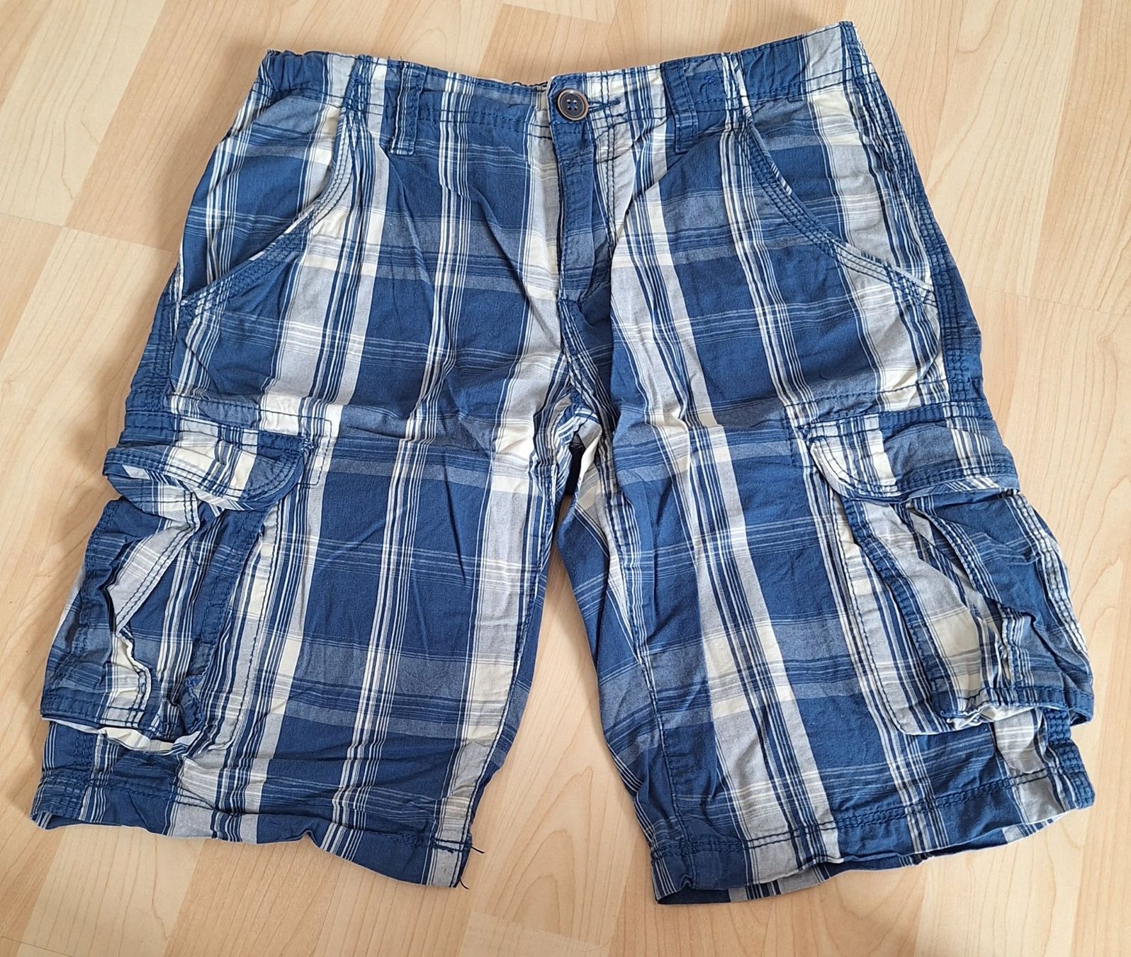 Kleiderpakete & -sets: Kurze Hosen – Gebraucht aus Konolfingen von rose999 3