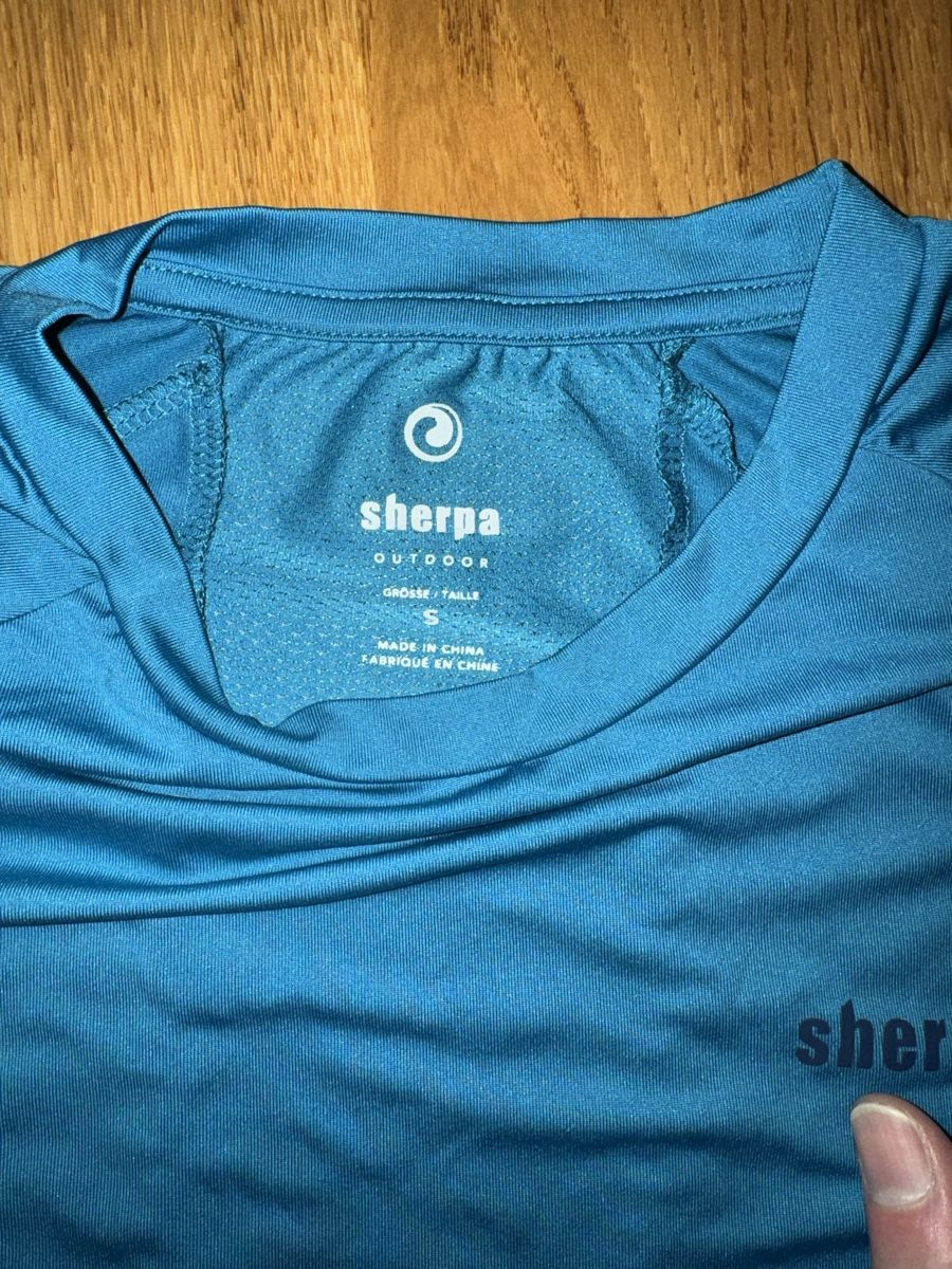 Sherpa T-Shirts: Sherpa Trainingsshirt **NEUWERTIG** – Neu (gemäss Beschreibung) aus Allschwil von KShing 2